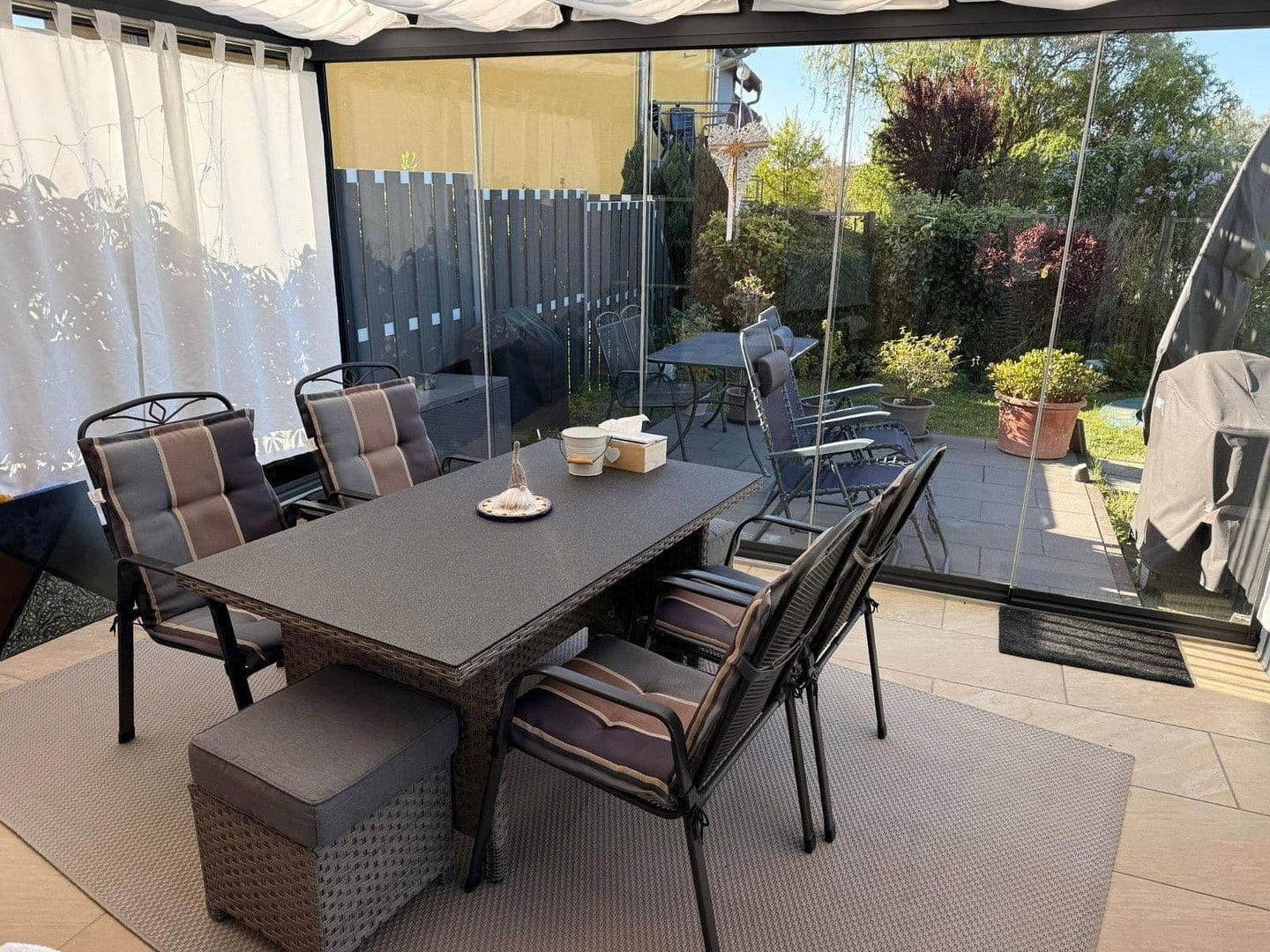 Predaj domu 116 m², pozemek 255 m², Nidderau, Hesensko Predaj domu 116 m², pozemek 255 m², Nidderau, Hesensko
