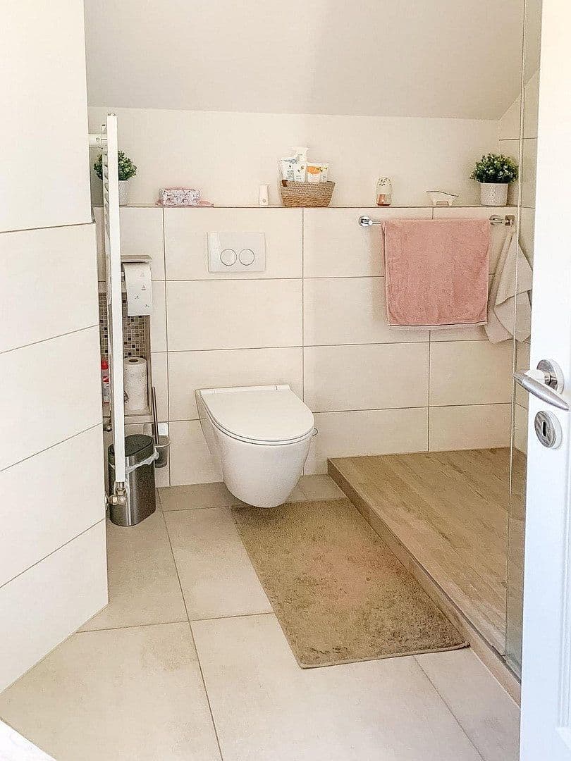 Predaj domu 116 m², pozemek 255 m², Nidderau, Hesensko Predaj domu 116 m², pozemek 255 m², Nidderau, Hesensko