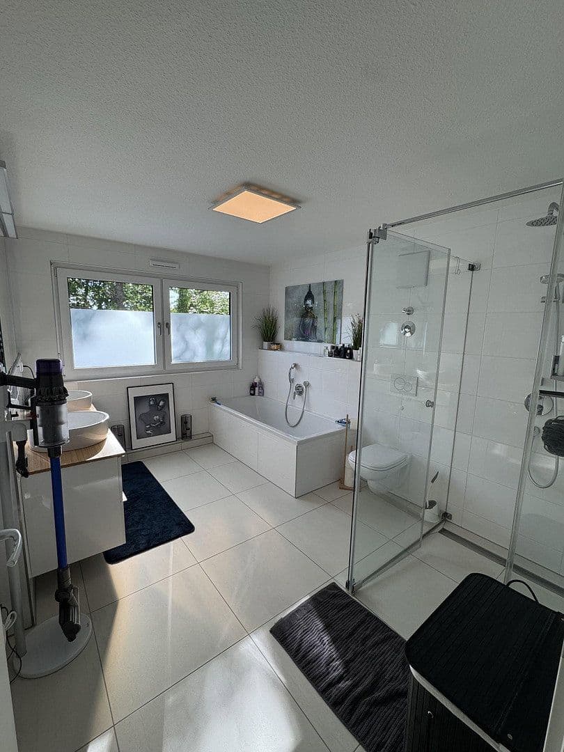 Predaj bytu 3-izbový 87 m², Albert-Schweitzer-Str. 6/2, Korntal-Münchingen, Bádensko-Wurttembersko Predaj bytu 3-izbový 87 m², Albert-Schweitzer-Str. 6/2, Korntal-Münchingen, Bádensko-Wurttembersko
