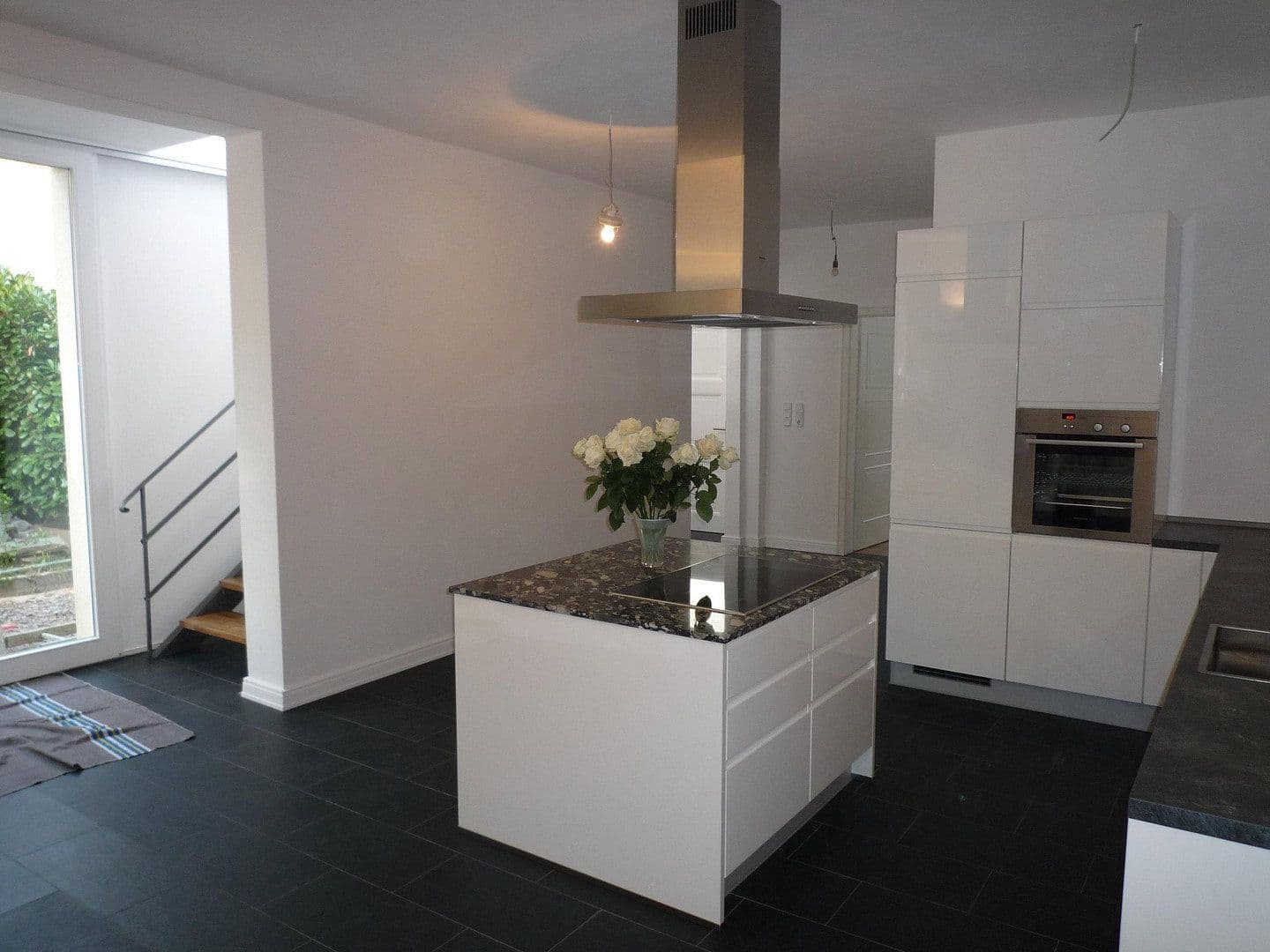 Prenájom domu 150 m², pozemek 150 m², Quellenßark 40, Bad Soden am Taunus, Hesensko Prenájom domu 150 m², pozemek 150 m², Quellenßark 40, Bad Soden am Taunus, Hesensko