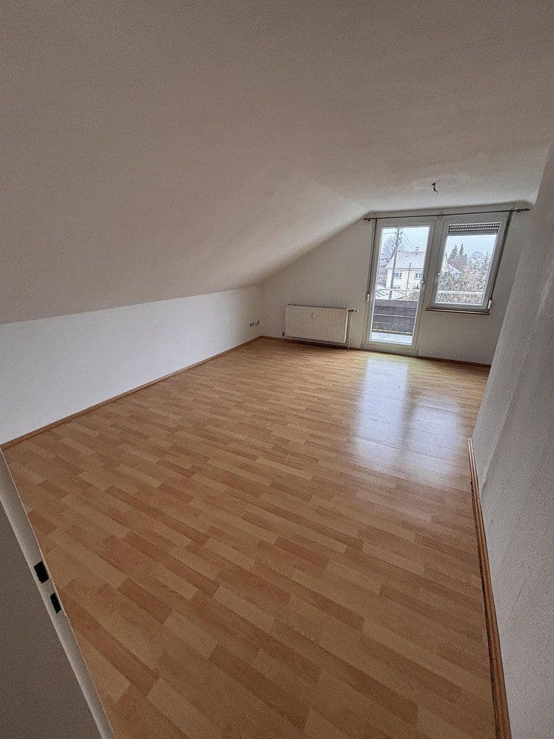 Prenájom bytu 2-izbový 40 m², Schwäbisch Gmünd, Bádensko-Wurttembersko Prenájom bytu 2-izbový 40 m², Schwäbisch Gmünd, Bádensko-Wurttembersko