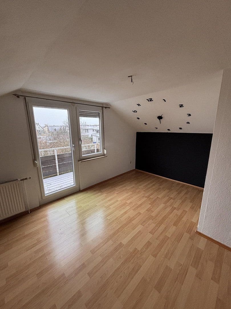 Prenájom bytu 2-izbový 40 m², Schwäbisch Gmünd, Bádensko-Wurttembersko Prenájom bytu 2-izbový 40 m², Schwäbisch Gmünd, Bádensko-Wurttembersko