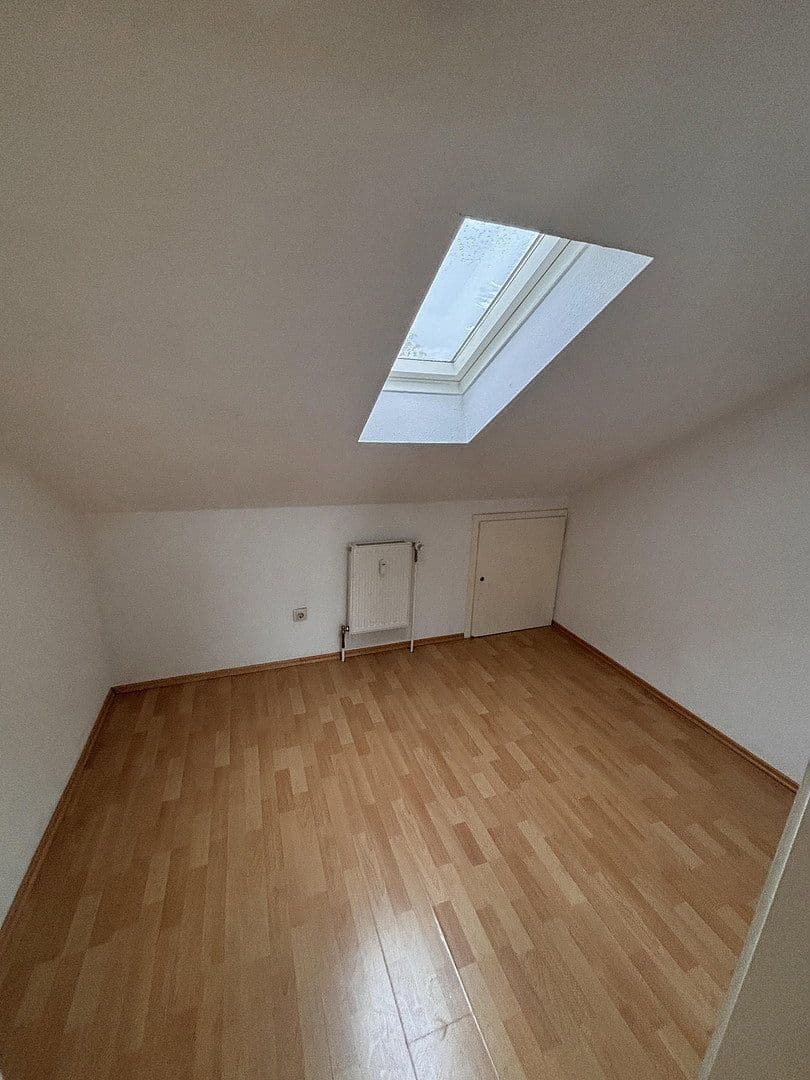 Prenájom bytu 2-izbový 40 m², Schwäbisch Gmünd, Bádensko-Wurttembersko Prenájom bytu 2-izbový 40 m², Schwäbisch Gmünd, Bádensko-Wurttembersko