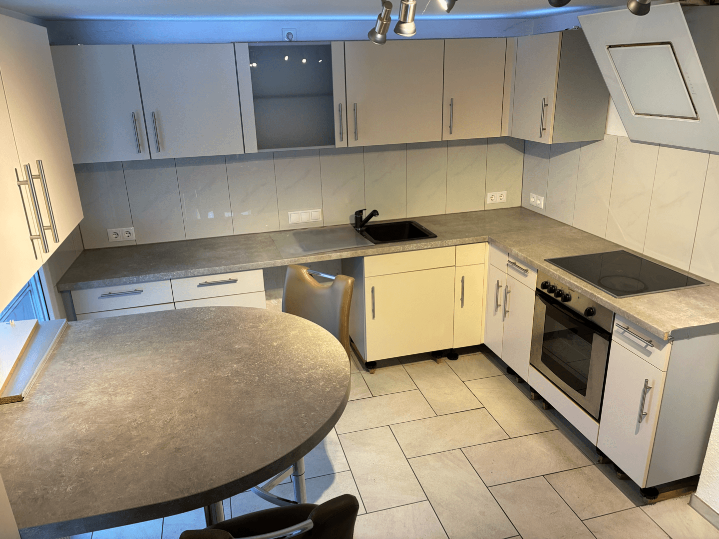 Predaj domu 116 m², pozemek 608 m², Düsseldorferstr. 5, Nettetal, Severné Porýnie - Westfálsko Predaj domu 116 m², pozemek 608 m², Düsseldorferstr. 5, Nettetal, Severné Porýnie - Westfálsko