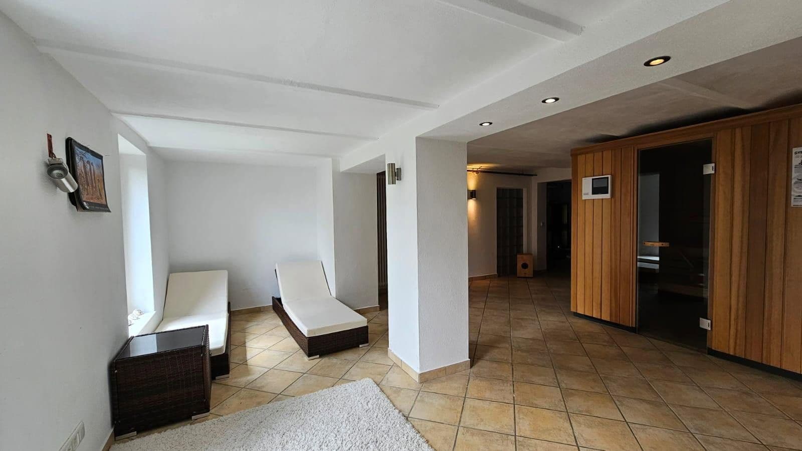Prenájom domu 320 m², pozemek 730 m², Hofheim am Taunus, Hesensko Prenájom domu 320 m², pozemek 730 m², Hofheim am Taunus, Hesensko