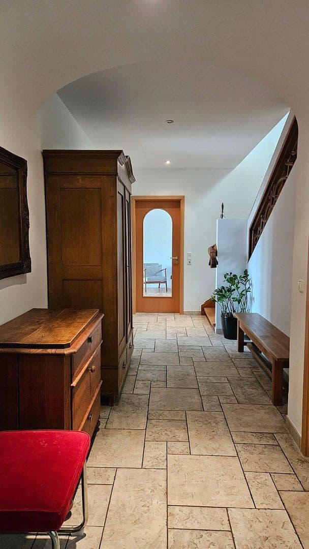 Prenájom domu 320 m², pozemek 730 m², Hofheim am Taunus, Hesensko Prenájom domu 320 m², pozemek 730 m², Hofheim am Taunus, Hesensko