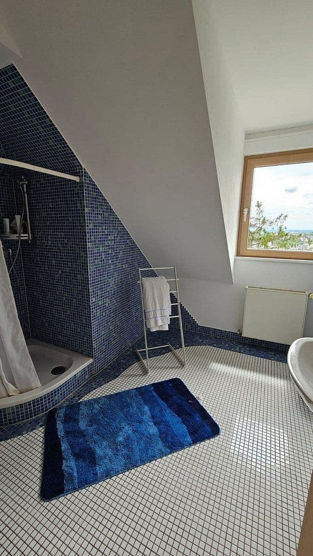 Prenájom domu 320 m², pozemek 730 m², Hofheim am Taunus, Hesensko Prenájom domu 320 m², pozemek 730 m², Hofheim am Taunus, Hesensko