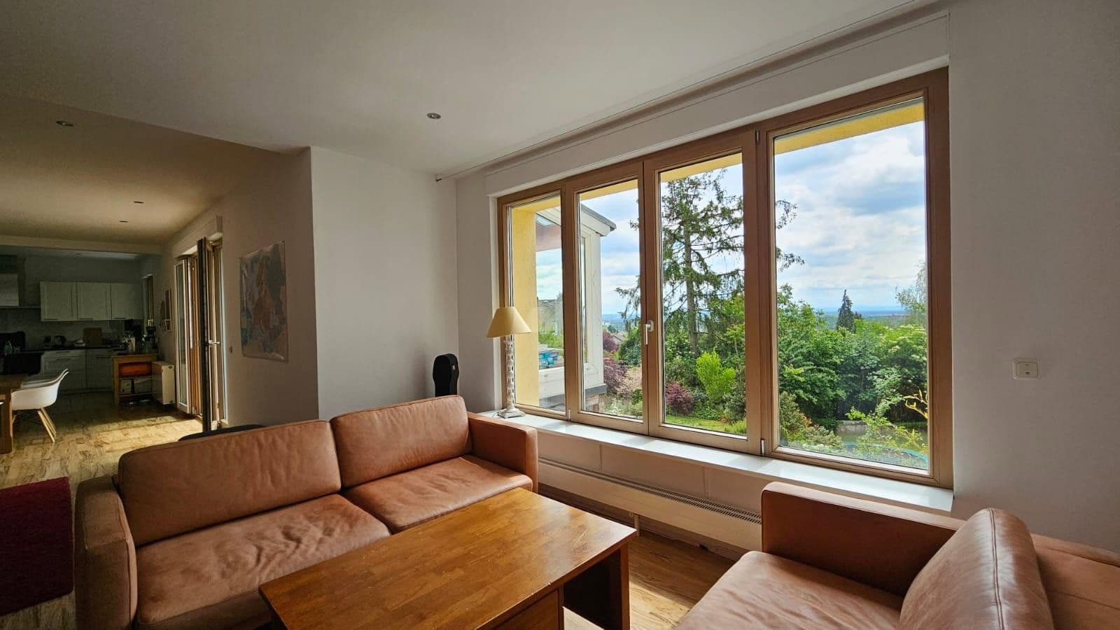 Prenájom domu 320 m², pozemek 730 m², Hofheim am Taunus, Hesensko Prenájom domu 320 m², pozemek 730 m², Hofheim am Taunus, Hesensko