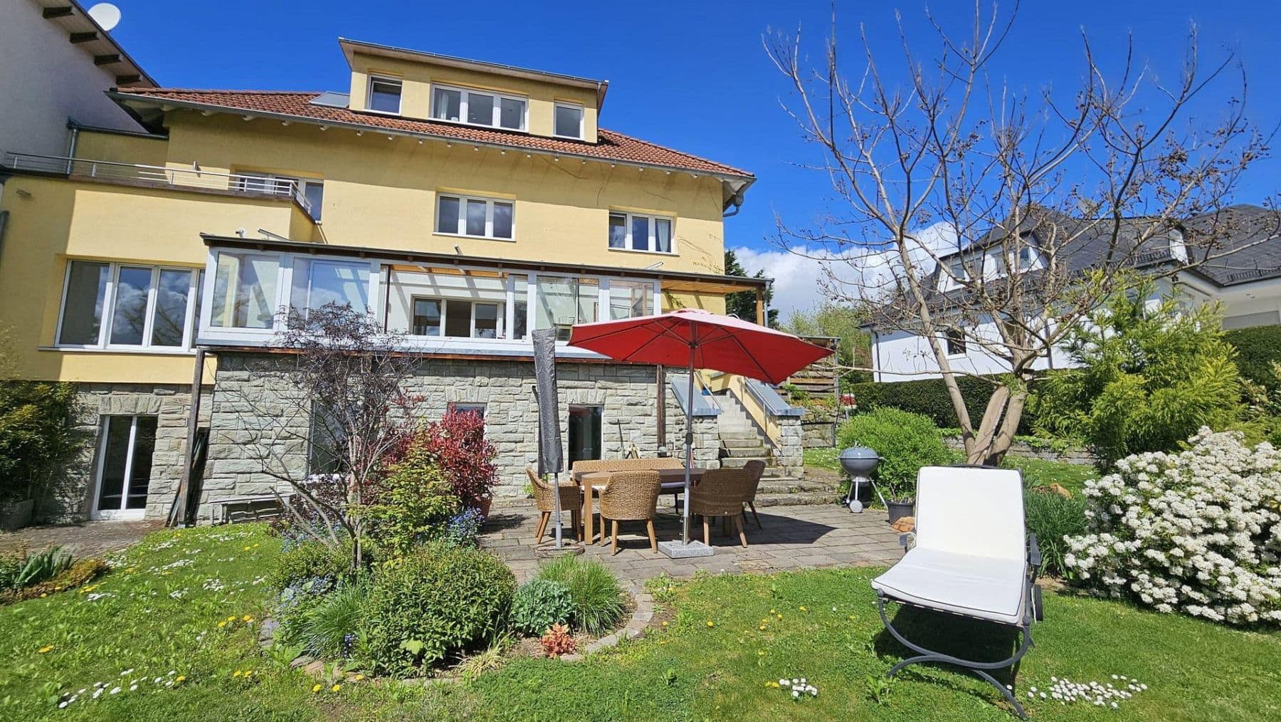 Prenájom domu 320 m², pozemek 730 m², Hofheim am Taunus, Hesensko Prenájom domu 320 m², pozemek 730 m², Hofheim am Taunus, Hesensko