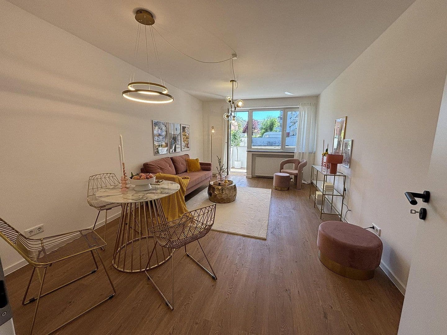 Predaj bytu 2-izbový 60 m², Köln, Severné Porýnie - Westfálsko Predaj bytu 2-izbový 60 m², Köln, Severné Porýnie - Westfálsko
