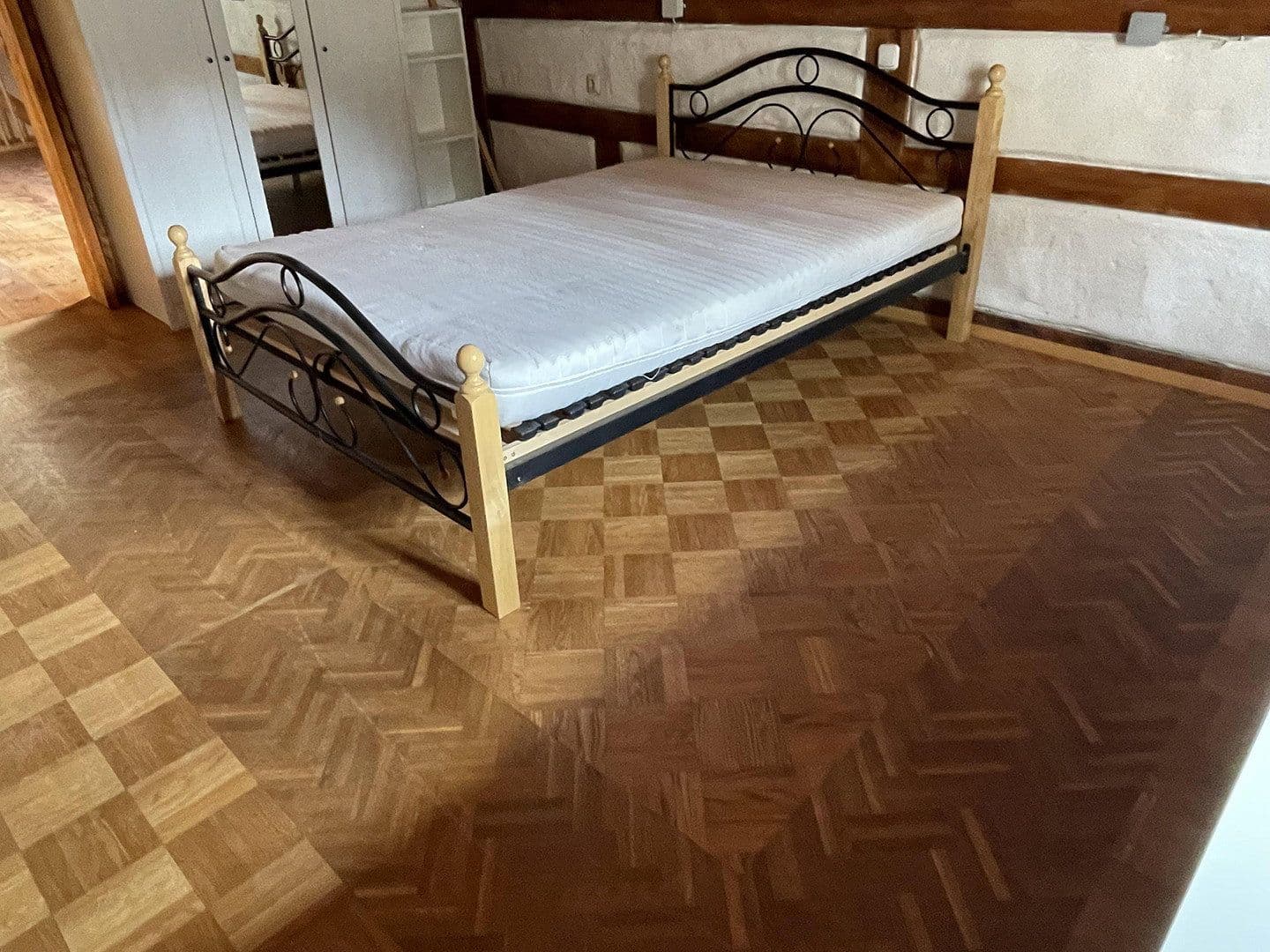 Prenájom bytu 6-izbový 125 m², Vordere Schmiedgasse 9, Schwäbisch Gmünd, Bádensko-Wurttembersko Prenájom bytu 6-izbový 125 m², Vordere Schmiedgasse 9, Schwäbisch Gmünd, Bádensko-Wurttembersko