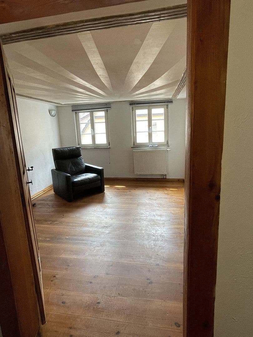 Prenájom bytu 6-izbový 125 m², Vordere Schmiedgasse 9, Schwäbisch Gmünd, Bádensko-Wurttembersko Prenájom bytu 6-izbový 125 m², Vordere Schmiedgasse 9, Schwäbisch Gmünd, Bádensko-Wurttembersko