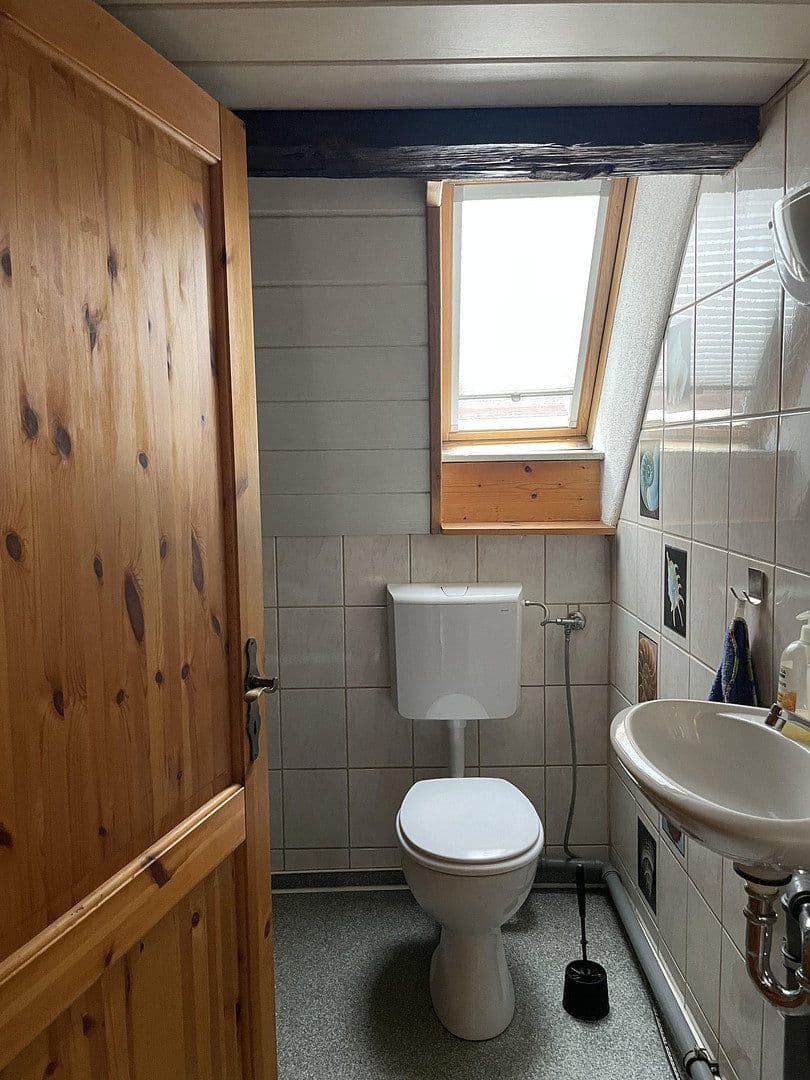 Prenájom bytu 6-izbový 125 m², Vordere Schmiedgasse 9, Schwäbisch Gmünd, Bádensko-Wurttembersko Prenájom bytu 6-izbový 125 m², Vordere Schmiedgasse 9, Schwäbisch Gmünd, Bádensko-Wurttembersko