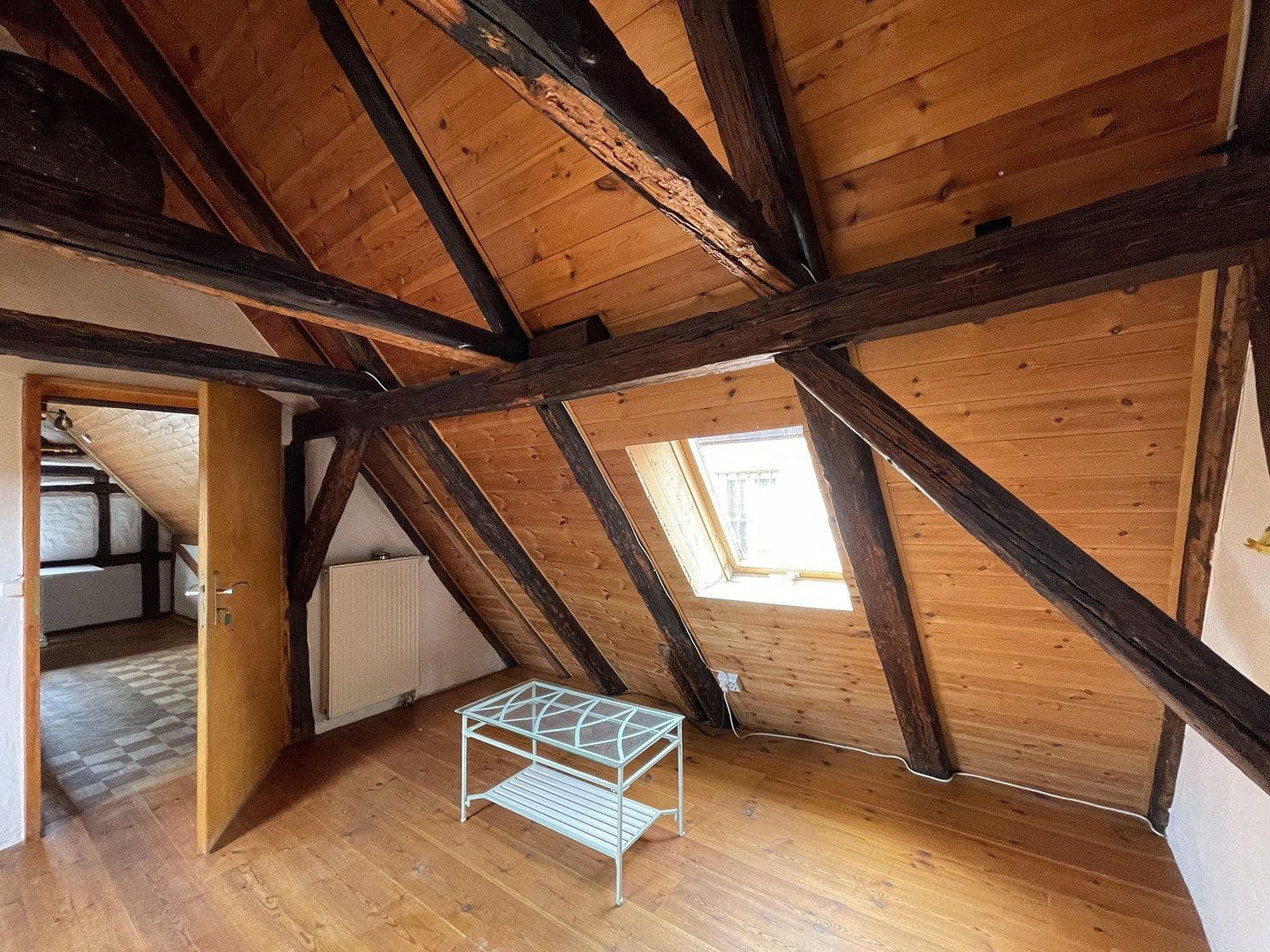 Prenájom bytu 6-izbový 125 m², Vordere Schmiedgasse 9, Schwäbisch Gmünd, Bádensko-Wurttembersko Prenájom bytu 6-izbový 125 m², Vordere Schmiedgasse 9, Schwäbisch Gmünd, Bádensko-Wurttembersko