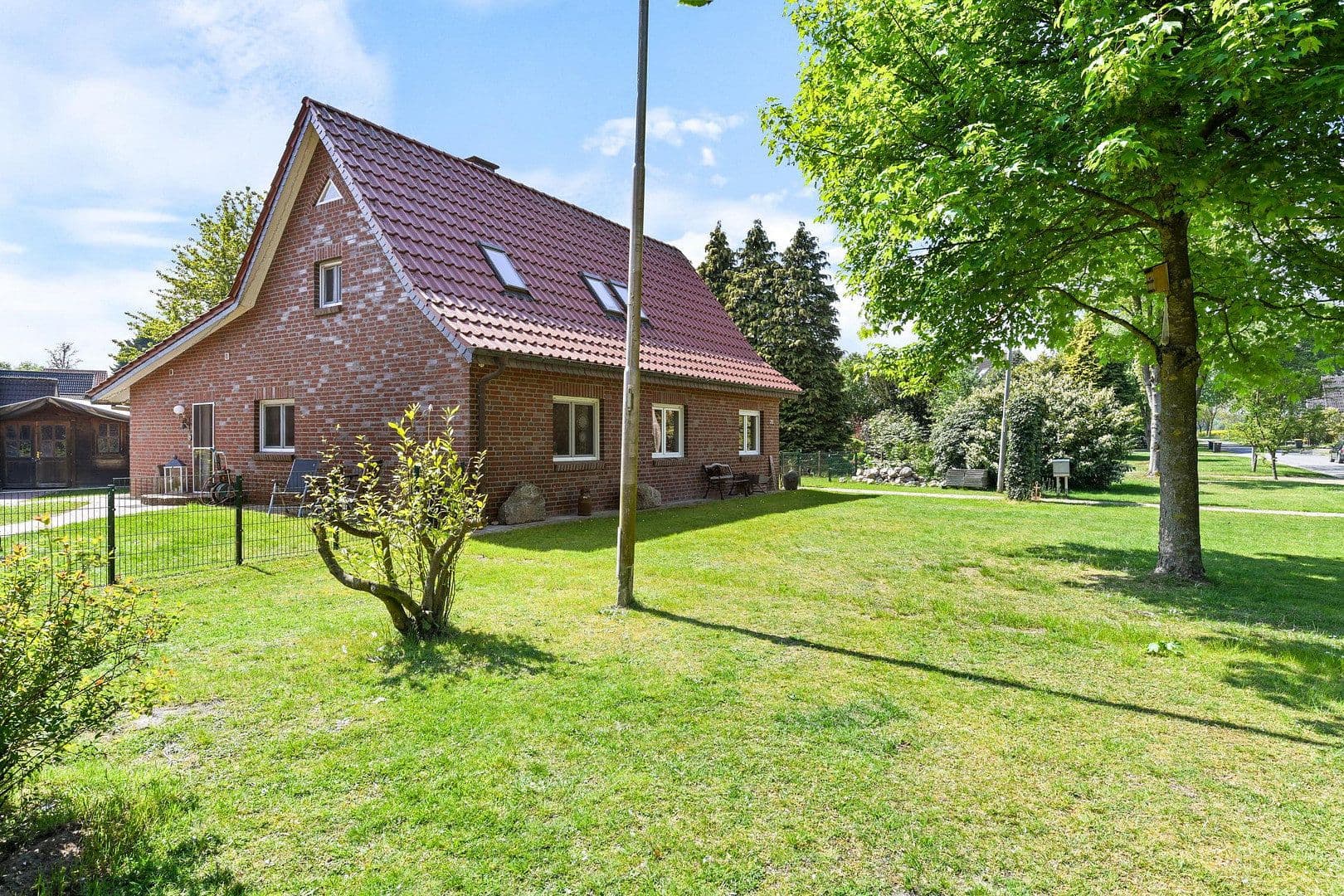 Predaj domu 150 m², pozemek 889 m², Seedorf, Dolné Sasko Predaj domu 150 m², pozemek 889 m², Seedorf, Dolné Sasko