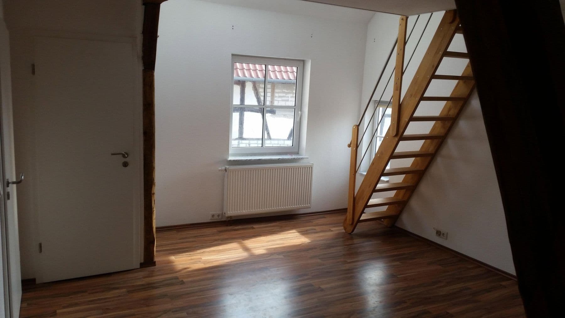 Predaj domu 250 m², pozemek 831 m², Niddaer Str. 28, Reichelsheim (Wetterau), Hesensko Predaj domu 250 m², pozemek 831 m², Niddaer Str. 28, Reichelsheim (Wetterau), Hesensko
