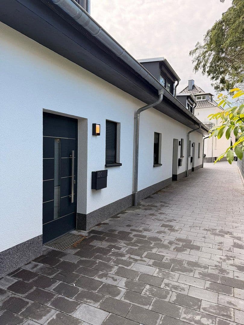Prenájom domu 105 m², pozemek 30 m², Mörfelden-Walldorf, Hesensko Prenájom domu 105 m², pozemek 30 m², Mörfelden-Walldorf, Hesensko