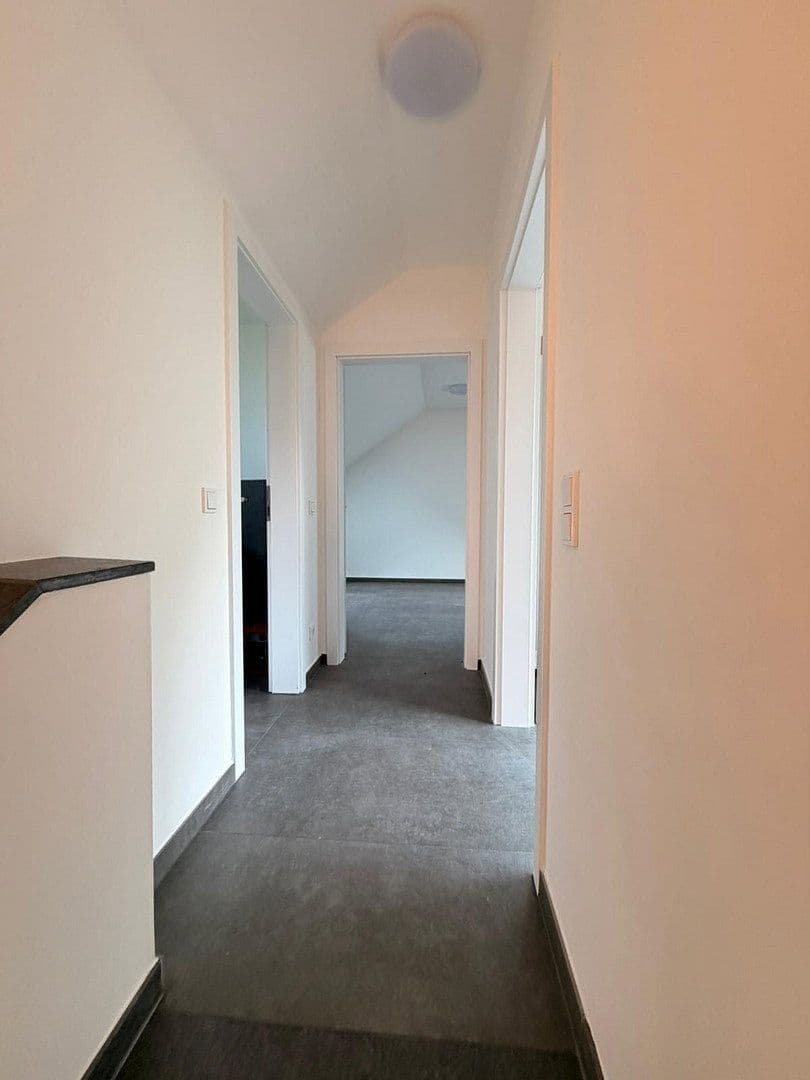 Prenájom domu 105 m², pozemek 30 m², Mörfelden-Walldorf, Hesensko Prenájom domu 105 m², pozemek 30 m², Mörfelden-Walldorf, Hesensko