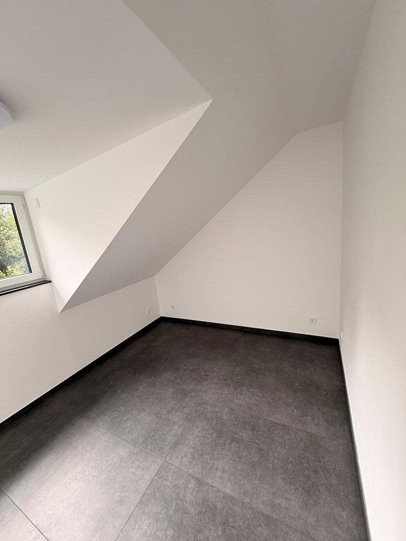 Prenájom domu 105 m², pozemek 30 m², Mörfelden-Walldorf, Hesensko Prenájom domu 105 m², pozemek 30 m², Mörfelden-Walldorf, Hesensko