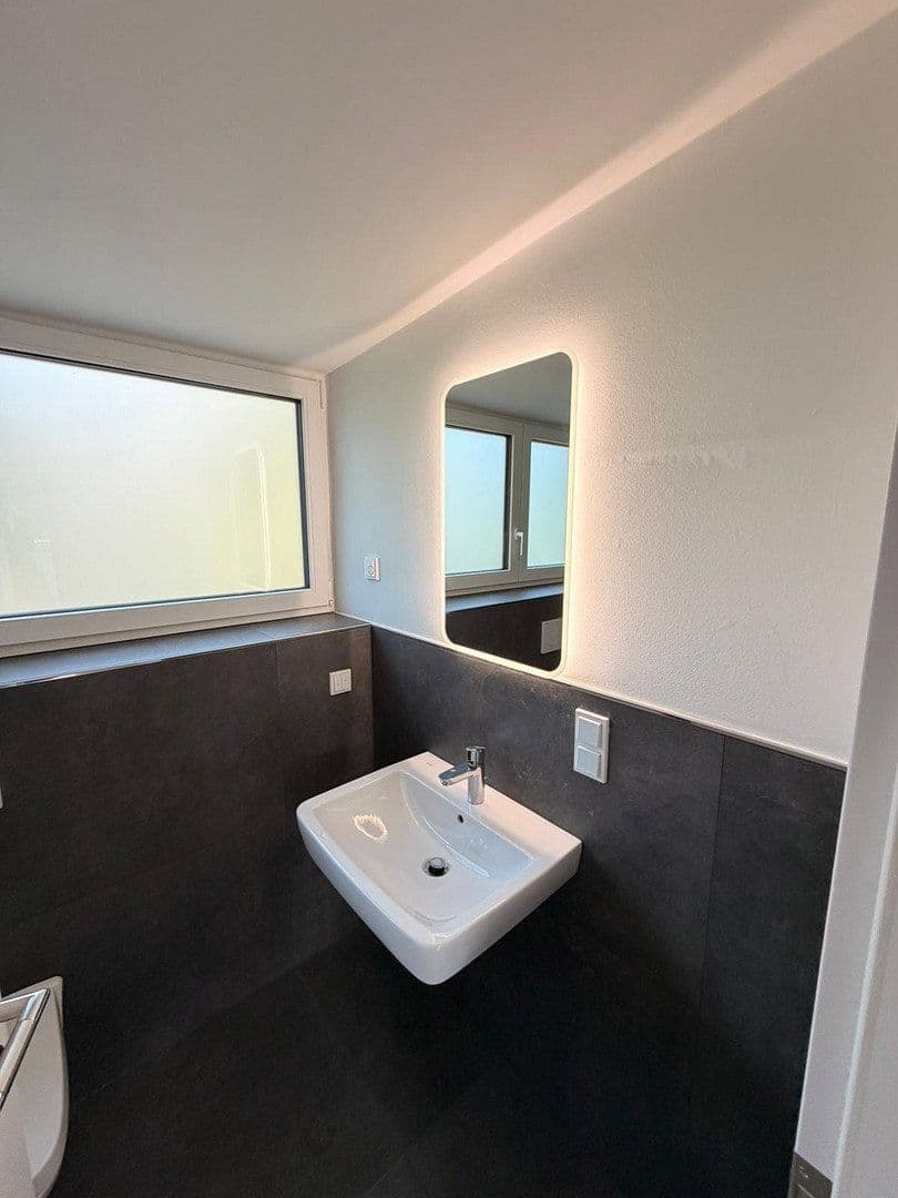 Prenájom domu 105 m², pozemek 30 m², Mörfelden-Walldorf, Hesensko Prenájom domu 105 m², pozemek 30 m², Mörfelden-Walldorf, Hesensko