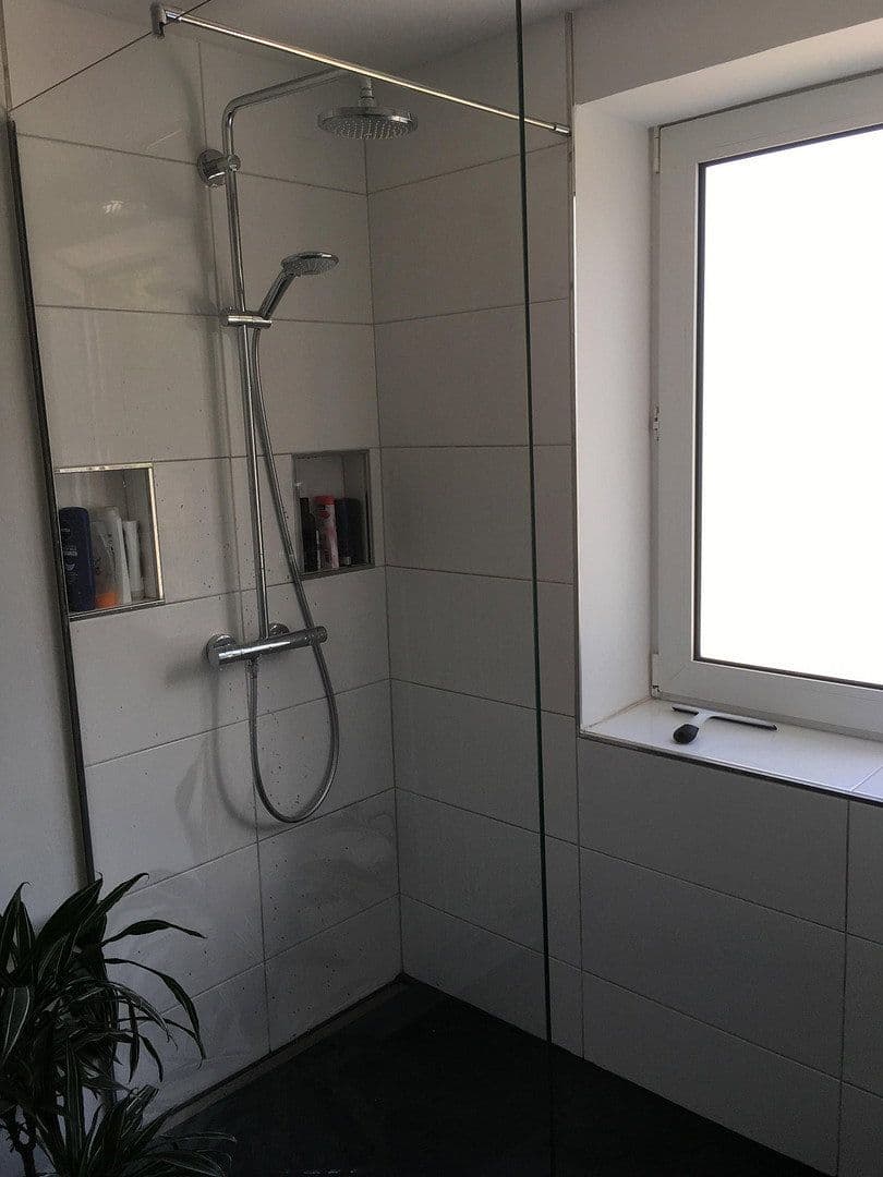 Predaj bytu 2-izbový 86 m², Obere Siegstraße 25c, Hennef (Sieg), Severné Porýnie - Westfálsko Predaj bytu 2-izbový 86 m², Obere Siegstraße 25c, Hennef (Sieg), Severné Porýnie - Westfálsko