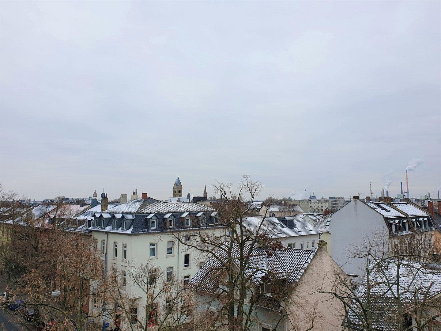 Prenájom bytu 3-izbový 74 m², Königsteiner Straße 40d, Frankfurt am Main, Hesensko Prenájom bytu 3-izbový 74 m², Königsteiner Straße 40d, Frankfurt am Main, Hesensko