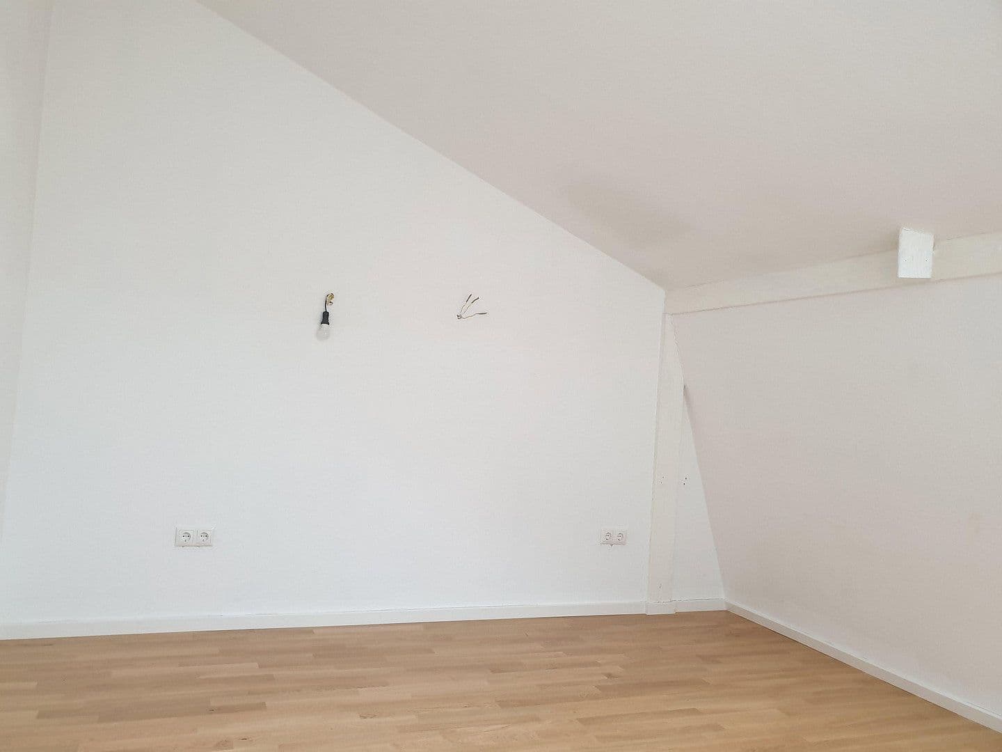Prenájom bytu 3-izbový 74 m², Königsteiner Straße 40d, Frankfurt am Main, Hesensko Prenájom bytu 3-izbový 74 m², Königsteiner Straße 40d, Frankfurt am Main, Hesensko