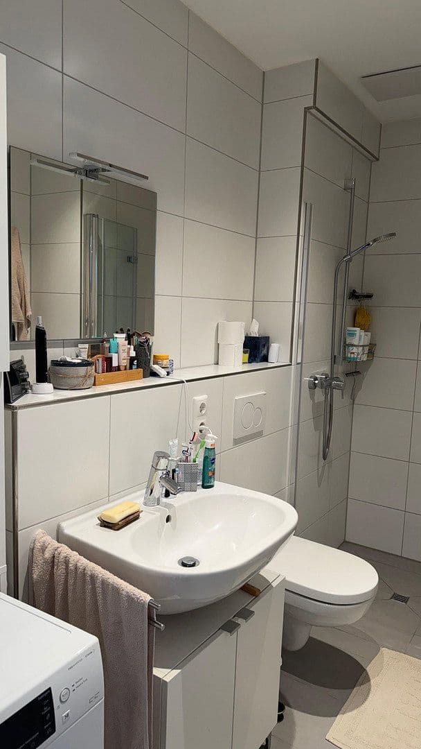 Prenájom bytu 1-izbový 38 m², Erlangen, Bavorsko Prenájom bytu 1-izbový 38 m², Erlangen, Bavorsko