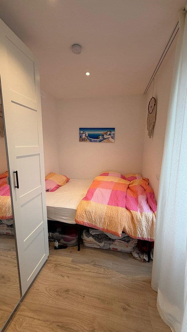Prenájom bytu 1-izbový 38 m², Erlangen, Bavorsko Prenájom bytu 1-izbový 38 m², Erlangen, Bavorsko