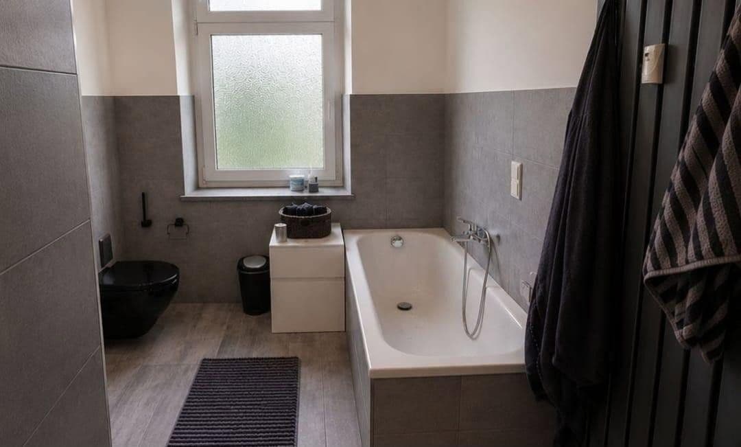 Prenájom bytu 3-izbový 152 m², Hattingen, Severné Porýnie - Westfálsko Prenájom bytu 3-izbový 152 m², Hattingen, Severné Porýnie - Westfálsko
