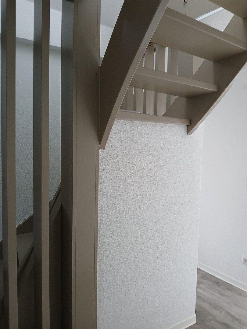 Prenájom bytu 4-izbový 105 m², Winnenden, Bádensko-Wurttembersko Prenájom bytu 4-izbový 105 m², Winnenden, Bádensko-Wurttembersko
