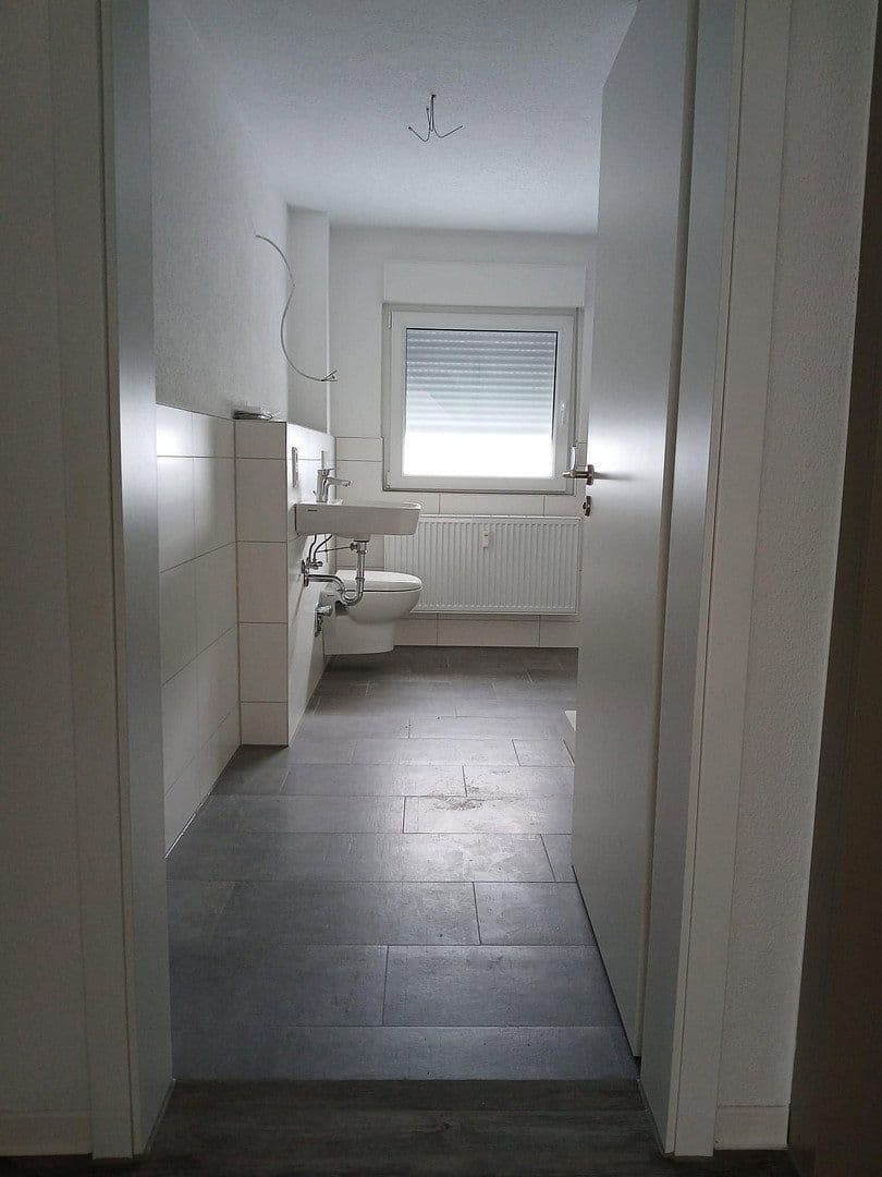 Prenájom bytu 4-izbový 105 m², Winnenden, Bádensko-Wurttembersko Prenájom bytu 4-izbový 105 m², Winnenden, Bádensko-Wurttembersko