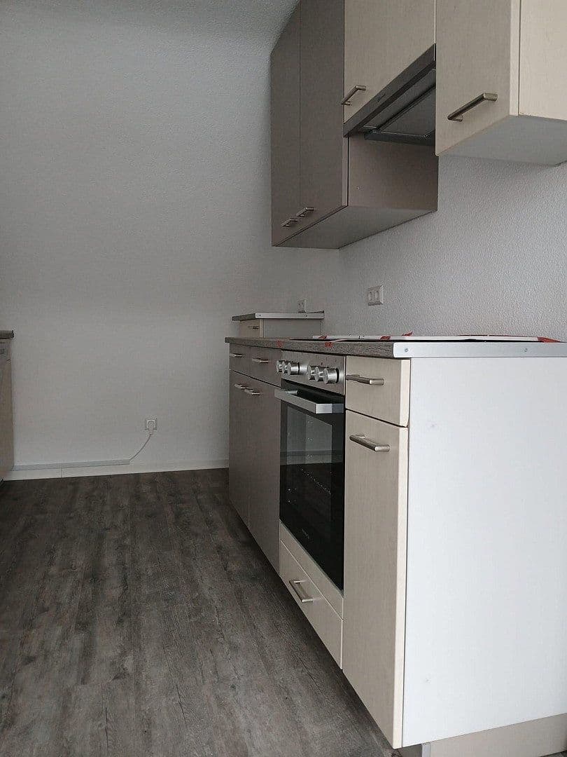 Prenájom bytu 4-izbový 105 m², Winnenden, Bádensko-Wurttembersko Prenájom bytu 4-izbový 105 m², Winnenden, Bádensko-Wurttembersko