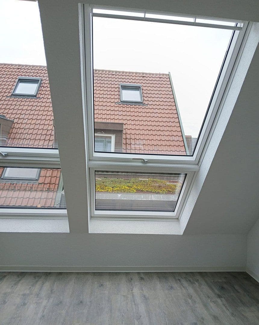 Prenájom bytu 4-izbový 105 m², Winnenden, Bádensko-Wurttembersko Prenájom bytu 4-izbový 105 m², Winnenden, Bádensko-Wurttembersko