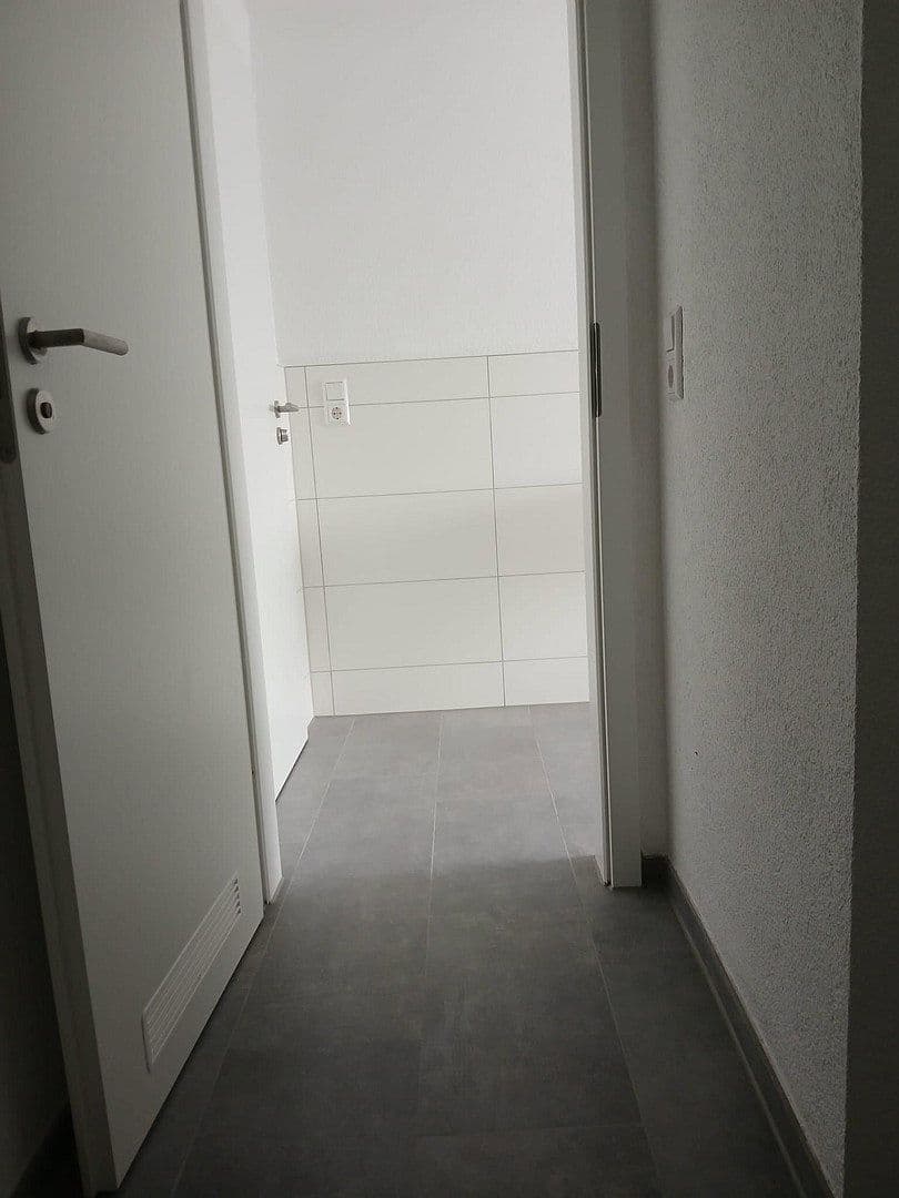 Prenájom bytu 4-izbový 105 m², Winnenden, Bádensko-Wurttembersko Prenájom bytu 4-izbový 105 m², Winnenden, Bádensko-Wurttembersko
