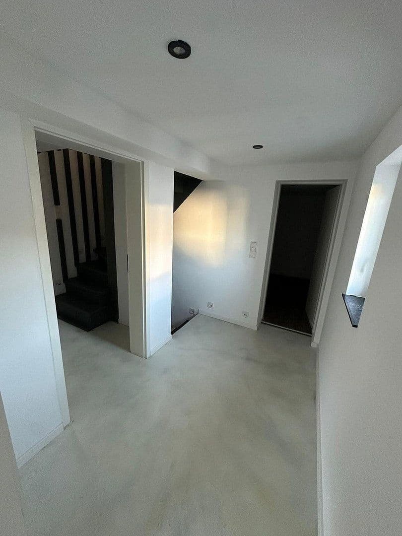 Prenájom domu 190 m², pozemek 270 m², Frankfurter Str. 9, Glashütten, Hesensko Prenájom domu 190 m², pozemek 270 m², Frankfurter Str. 9, Glashütten, Hesensko