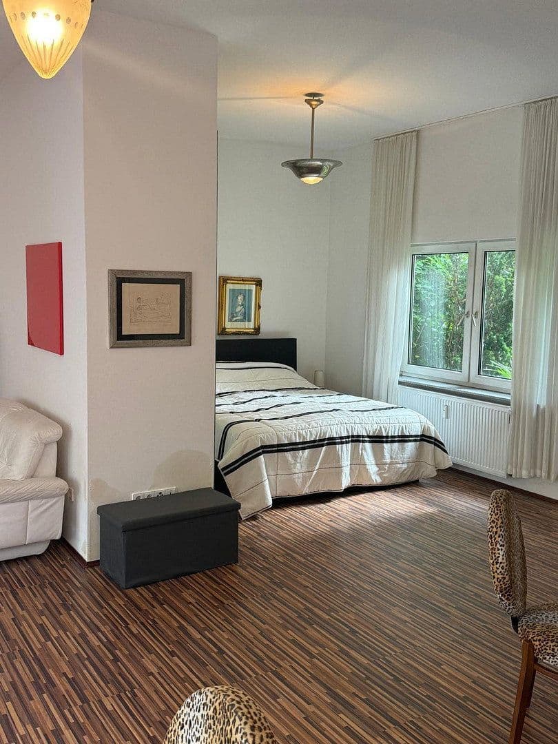 Prenájom bytu 1-izbový 65 m², Offenbach, Hesensko Prenájom bytu 1-izbový 65 m², Offenbach, Hesensko