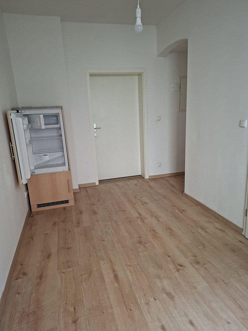 Prenájom bytu 3-izbový 28 m², Hof, Bavorsko Prenájom bytu 3-izbový 28 m², Hof, Bavorsko