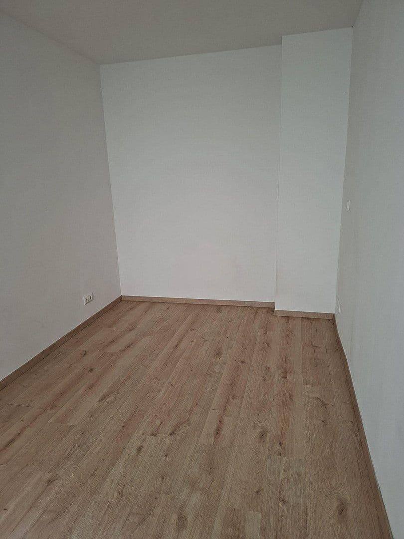 Prenájom bytu 3-izbový 28 m², Hof, Bavorsko Prenájom bytu 3-izbový 28 m², Hof, Bavorsko