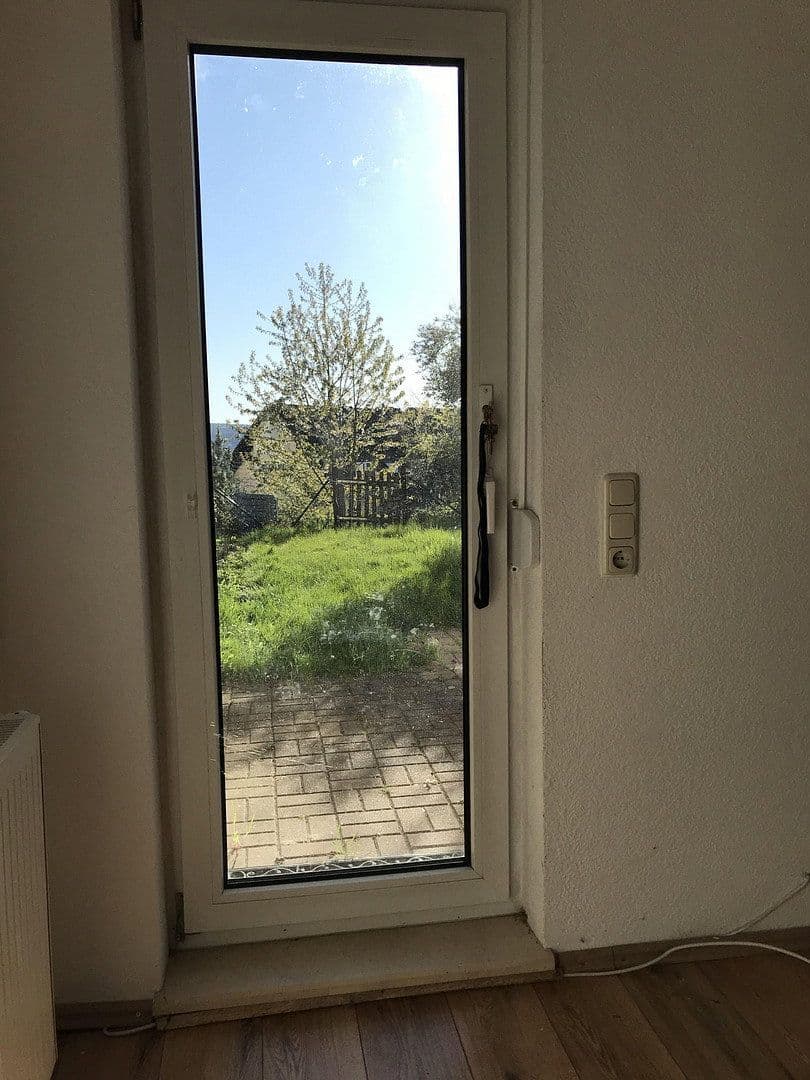 Predaj domu 120 m², pozemek 175 m², Lauter-Bernsbach, Sasko Predaj domu 120 m², pozemek 175 m², Lauter-Bernsbach, Sasko