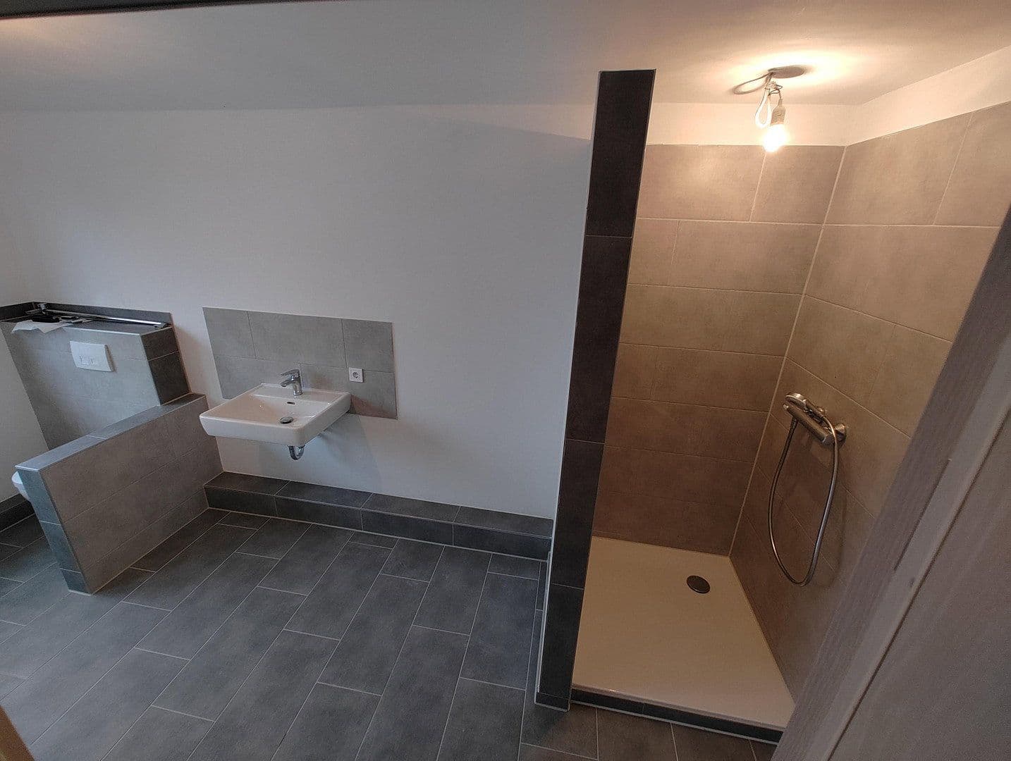 Prenájom domu 150 m², pozemek 1.050 m², Twielenflether Chaussee 4, Hollern-Twielenfleth, Dolné Sasko Prenájom domu 150 m², pozemek 1.050 m², Twielenflether Chaussee 4, Hollern-Twielenfleth, Dolné Sasko