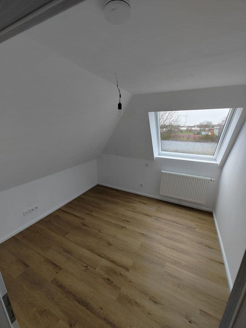 Prenájom domu 150 m², pozemek 1.050 m², Twielenflether Chaussee 4, Hollern-Twielenfleth, Dolné Sasko Prenájom domu 150 m², pozemek 1.050 m², Twielenflether Chaussee 4, Hollern-Twielenfleth, Dolné Sasko