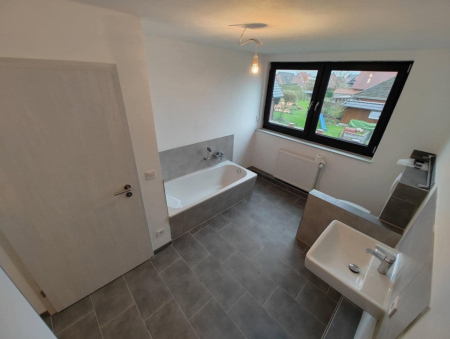 Prenájom domu 150 m², pozemek 1.050 m², Twielenflether Chaussee 4, Hollern-Twielenfleth, Dolné Sasko Prenájom domu 150 m², pozemek 1.050 m², Twielenflether Chaussee 4, Hollern-Twielenfleth, Dolné Sasko