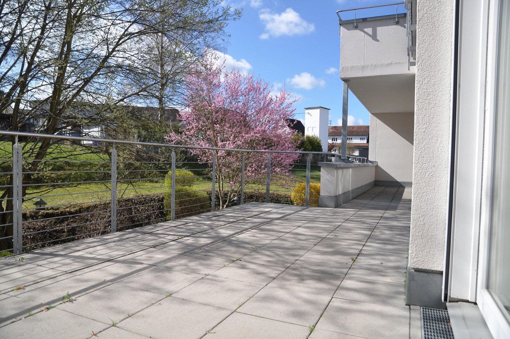 Prenájom bytu 4-izbový 123 m², Aldingen, Bádensko-Wurttembersko Prenájom bytu 4-izbový 123 m², Aldingen, Bádensko-Wurttembersko