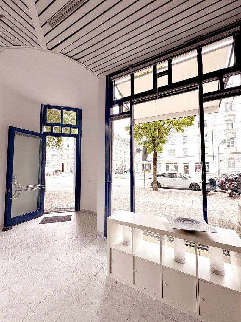 Prenájom nebytového priestoru 125 m², Steinstraße 54, München, Bavorsko Prenájom nebytového priestoru 125 m², Steinstraße 54, München, Bavorsko