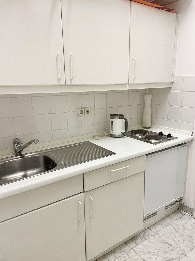 Prenájom nebytového priestoru 125 m², Steinstraße 54, München, Bavorsko Prenájom nebytového priestoru 125 m², Steinstraße 54, München, Bavorsko