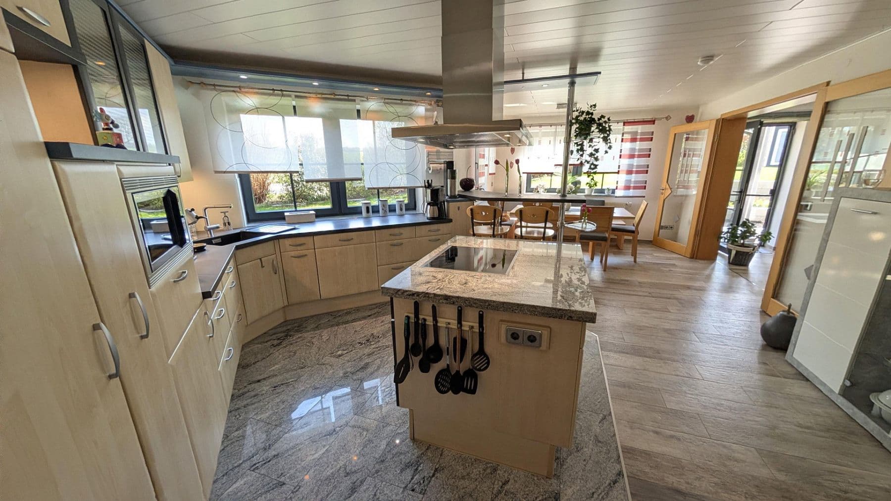 Predaj domu 232 m², pozemek 929 m², Goldkronach, Bavorsko Predaj domu 232 m², pozemek 929 m², Goldkronach, Bavorsko