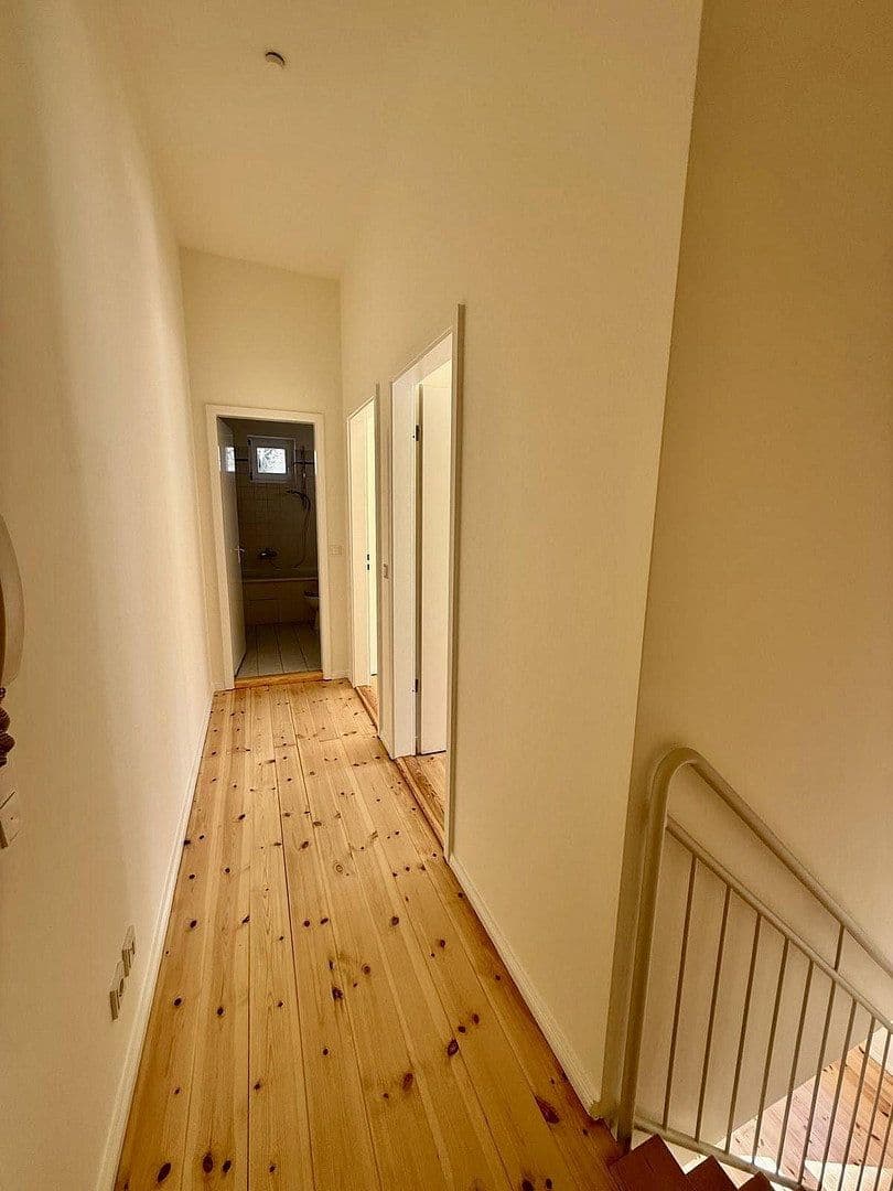 Predaj bytu 3-izbový 75 m², Berlin, Berlín Predaj bytu 3-izbový 75 m², Berlin, Berlín