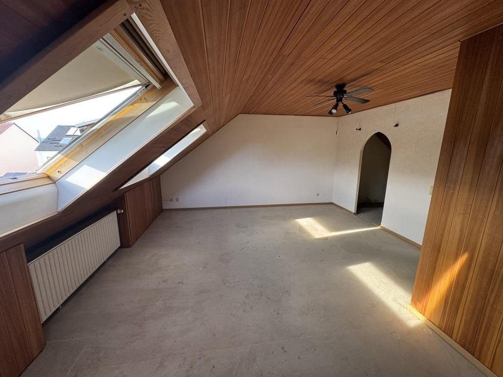 Predaj domu 120 m², pozemek 147 m², Hofheim am Taunus, Hesensko Predaj domu 120 m², pozemek 147 m², Hofheim am Taunus, Hesensko