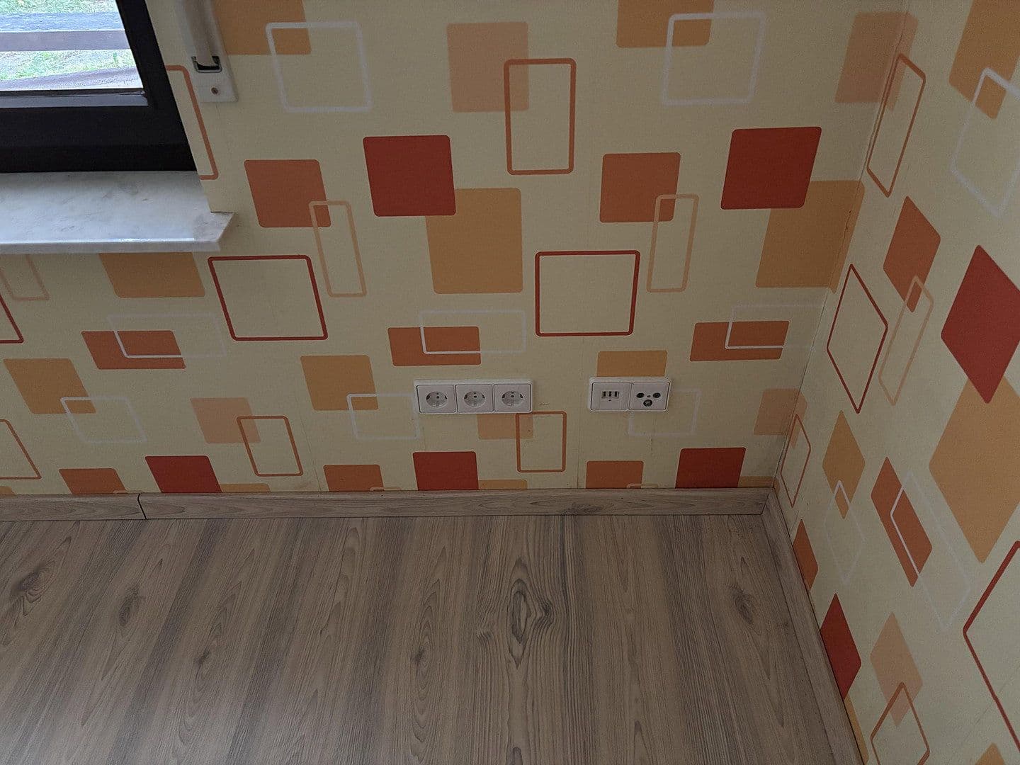 Prenájom bytu 3-izbový 96 m², Schöntal, Bádensko-Wurttembersko Prenájom bytu 3-izbový 96 m², Schöntal, Bádensko-Wurttembersko